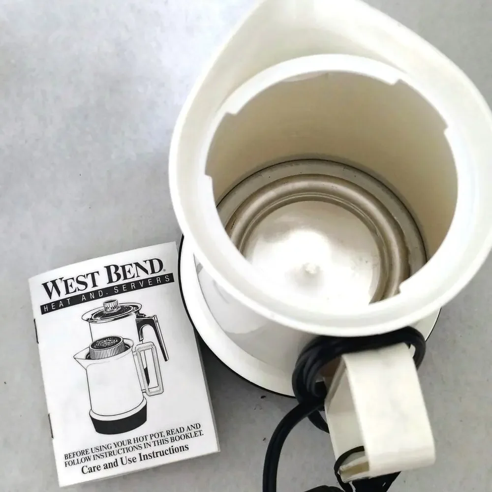 Vintage West Bend 5 Cup Plastic Hot Pot Server White New Old Stock NO BOX 53605